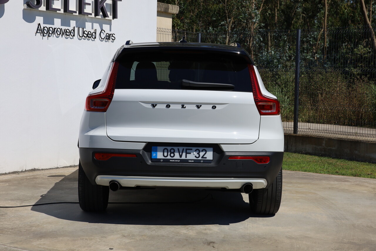 XC40 D3 Base 