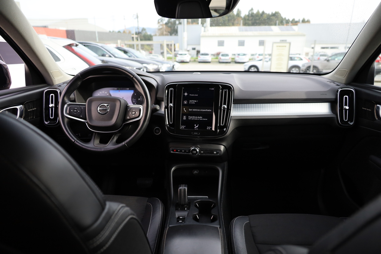 XC40 D3 Momentum Geart.