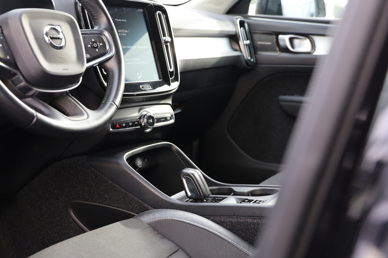 XC40 D3 Momentum Geart.