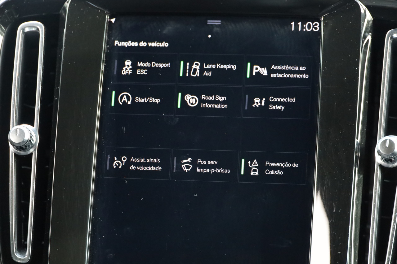 XC40 D3 Momentum Geart.