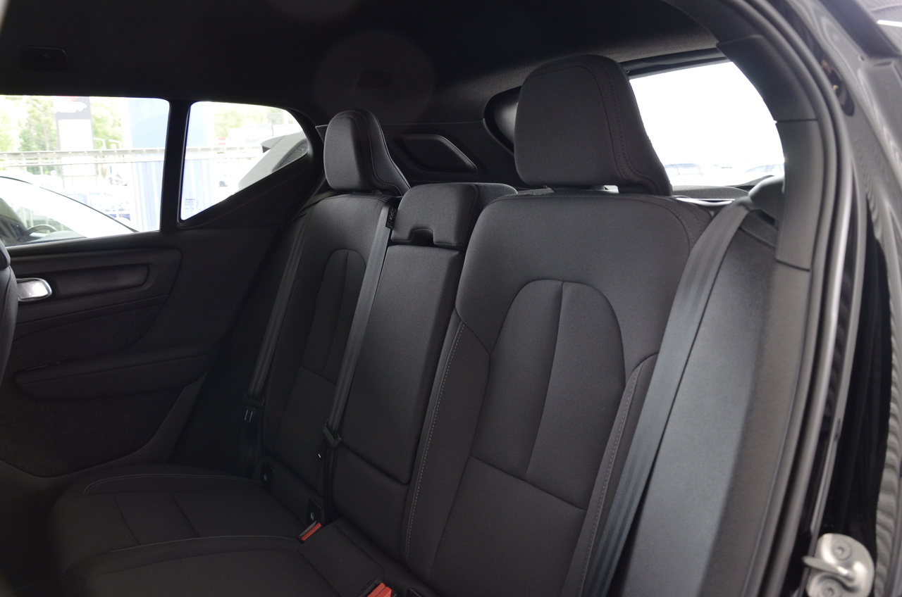 XC40 Single Motor Extended Range Core