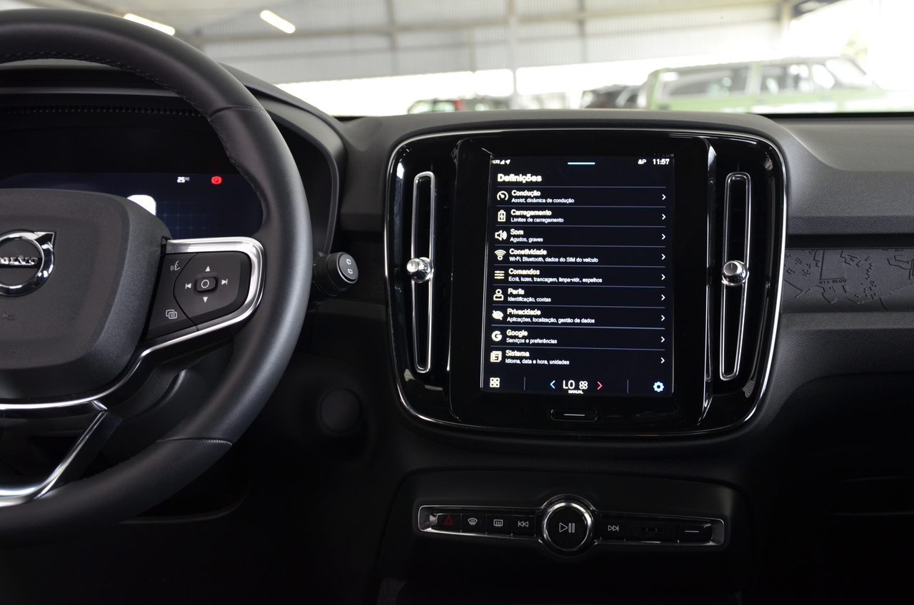 XC40 Single Motor Extended Range Core