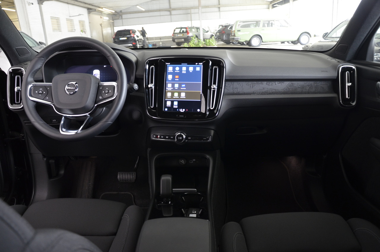 XC40 Single Motor Extended Range Core