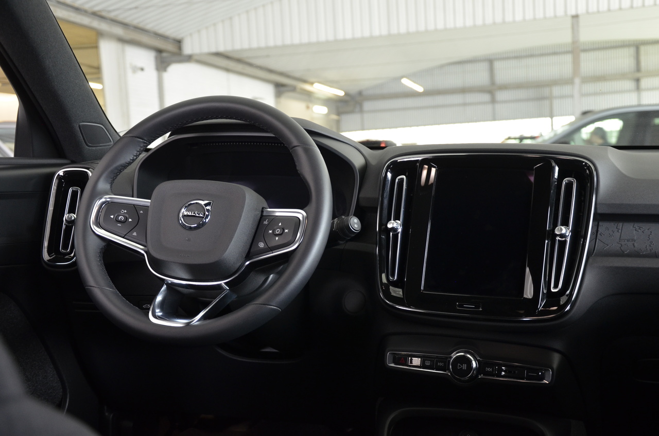 XC40 Single Motor Extended Range Core