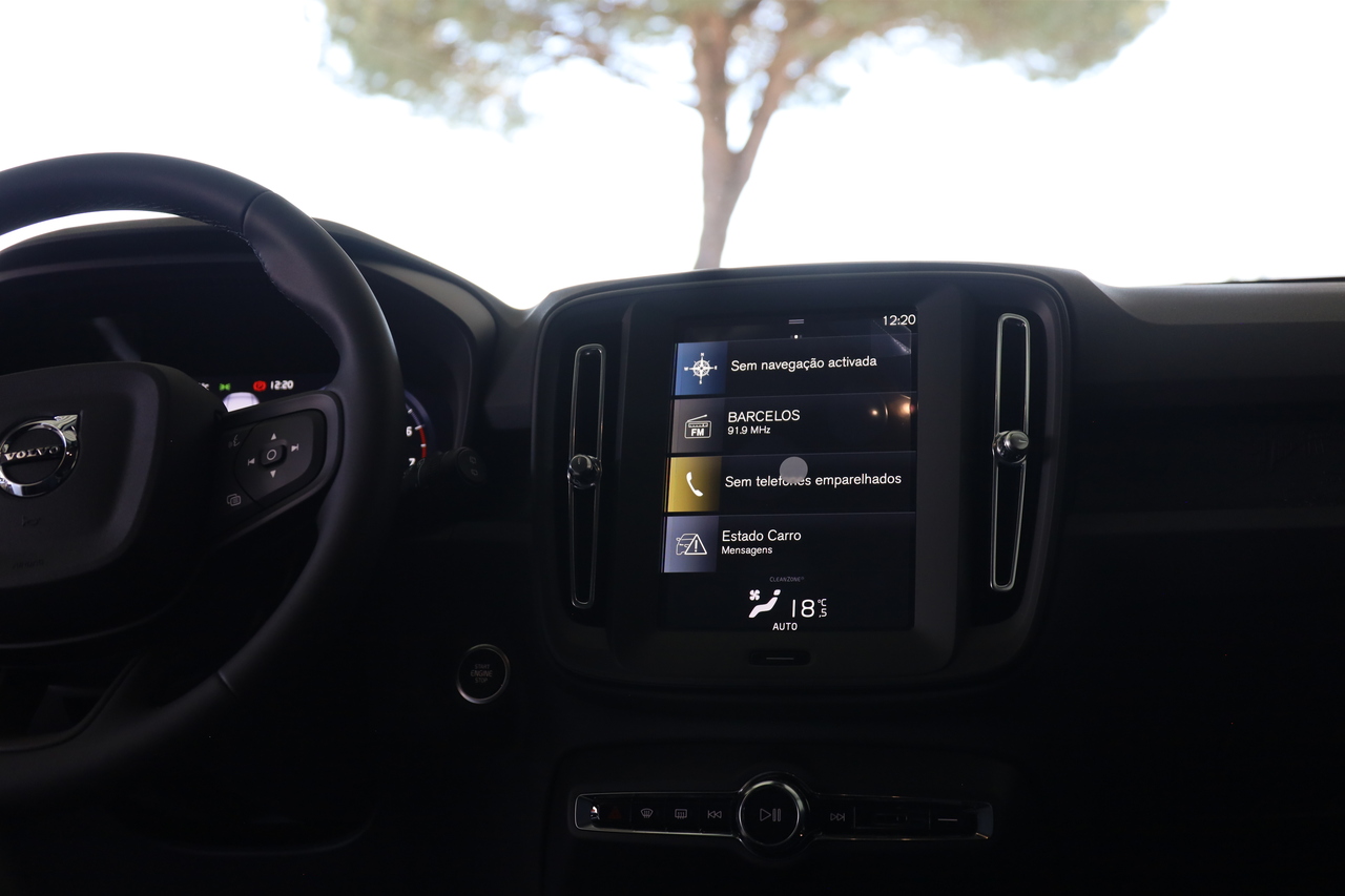 XC40 T2  Essential Geart.