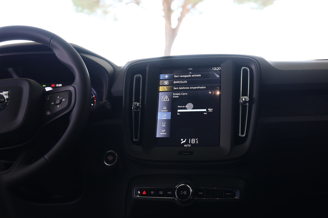 XC40 T2  Essential Geart.