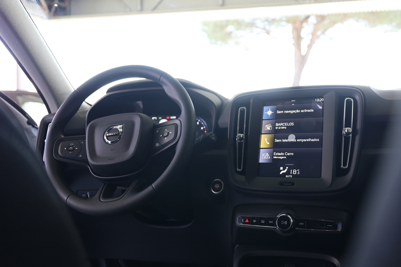XC40 T2  Essential Geart.