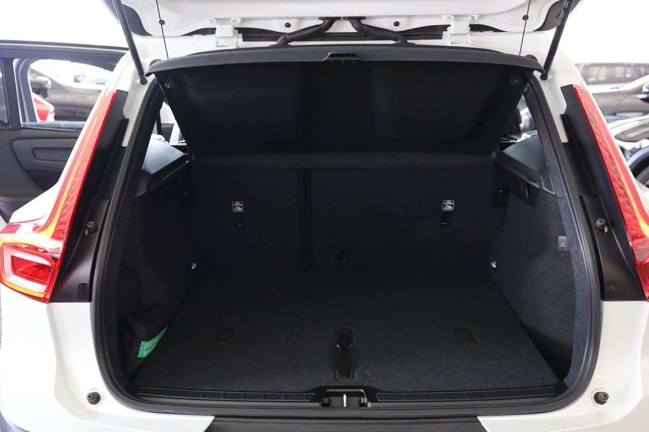 XC40 T2  Essential Geart.