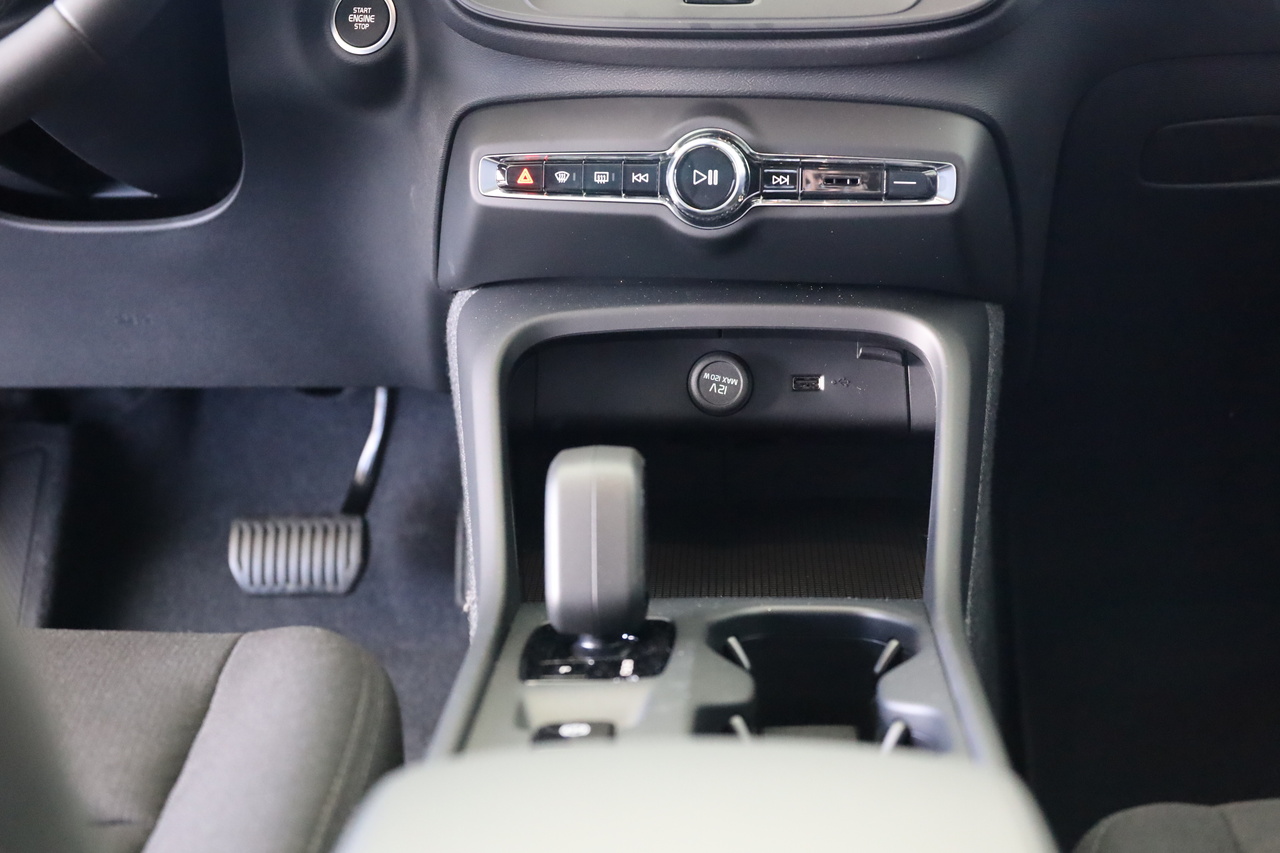 XC40 T2  Essential Geart.