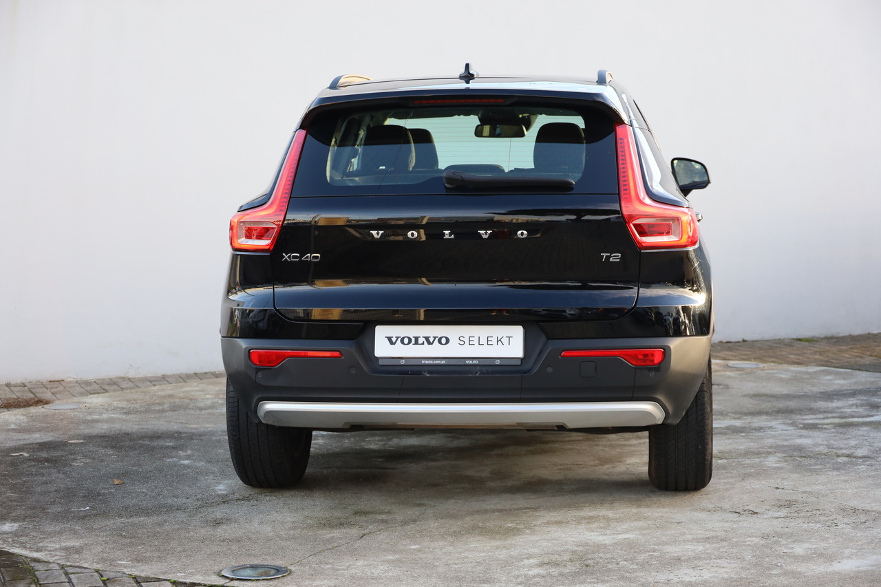 XC40 T2 Essential 