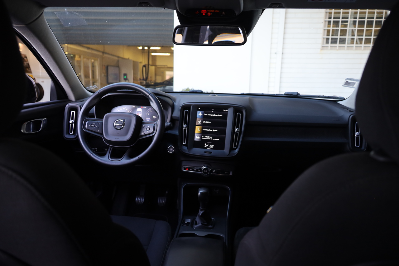 XC40 T2 Essential 