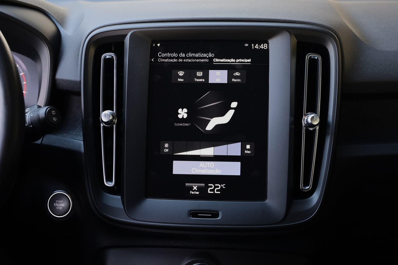 XC40 T2 Essential 