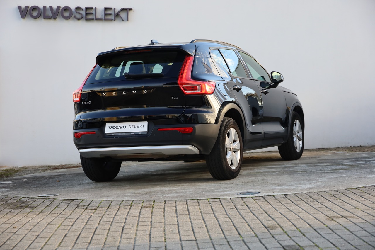XC40 T2 Essential 