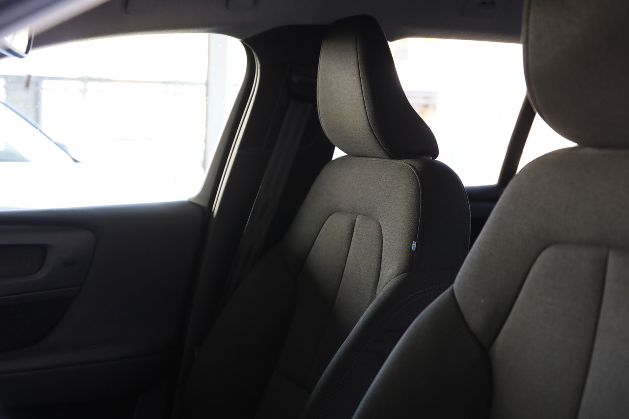 XC40 T2 Momentum Core