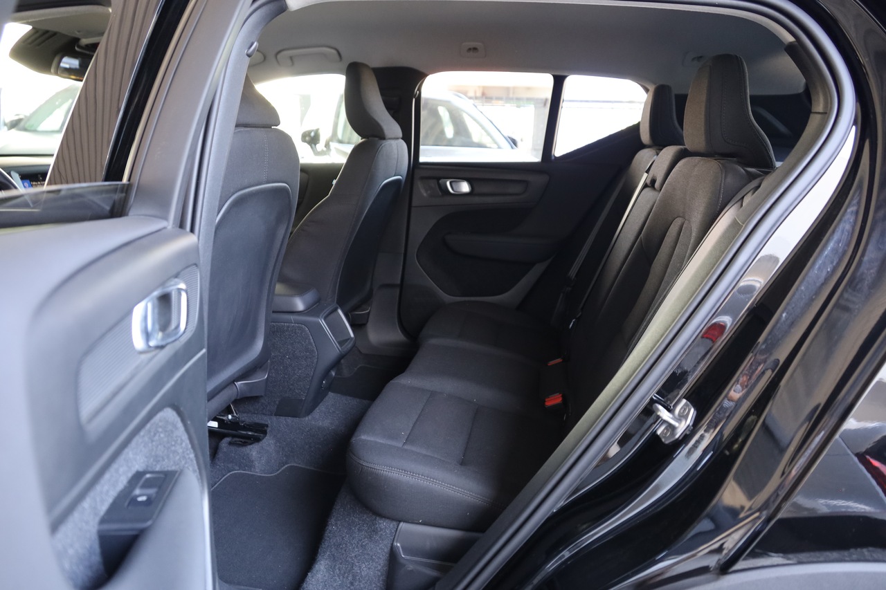 XC40 T2 Momentum Core