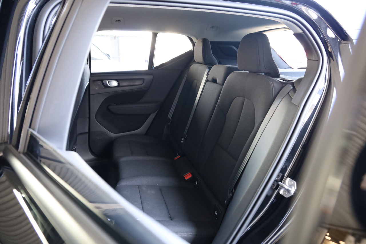 XC40 T2 Momentum Core