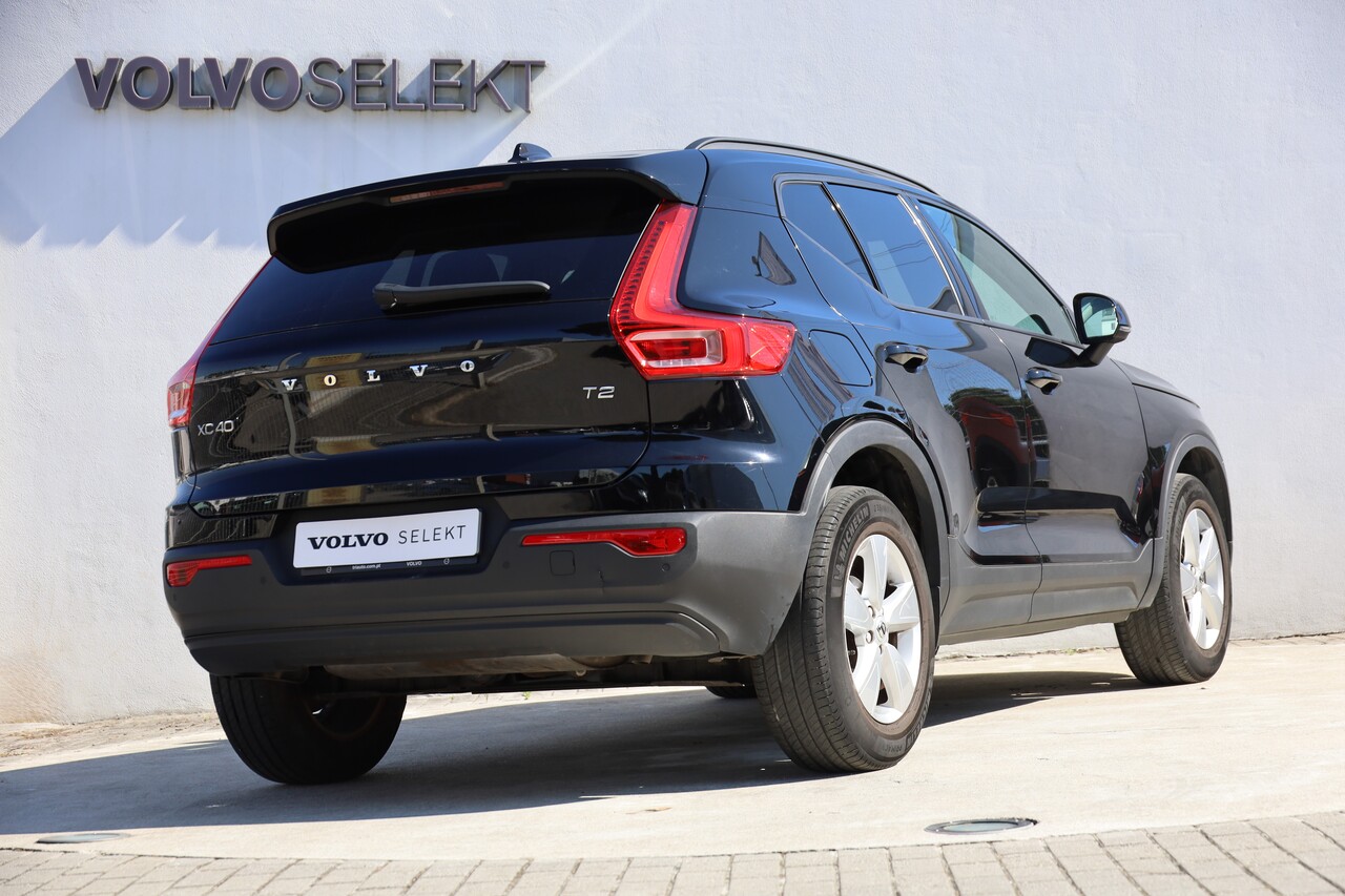 XC40 T2 Momentum Core