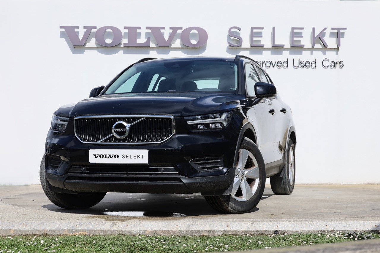 XC40 T2 Momentum Core