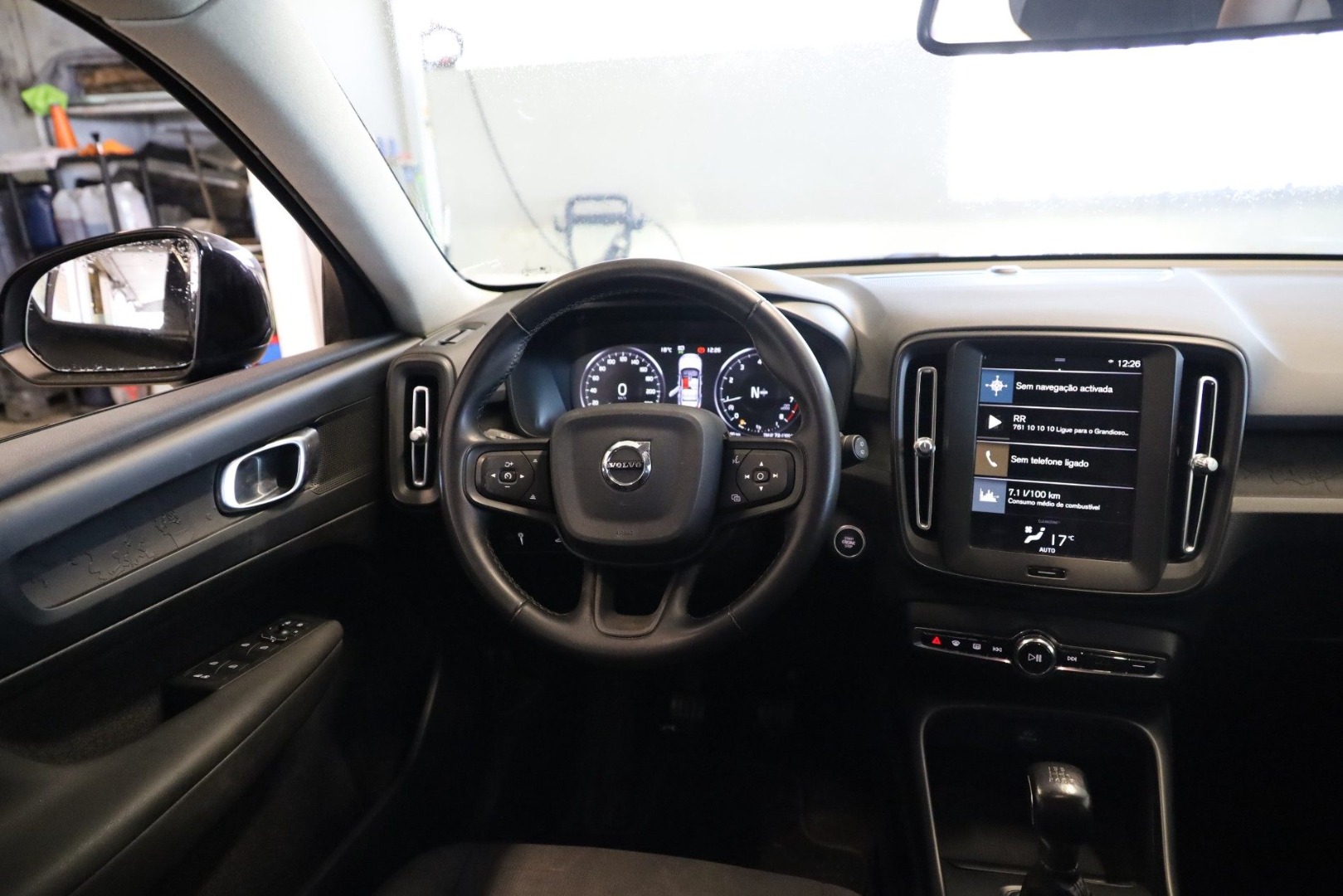 XC40 T2 Momentum Core
