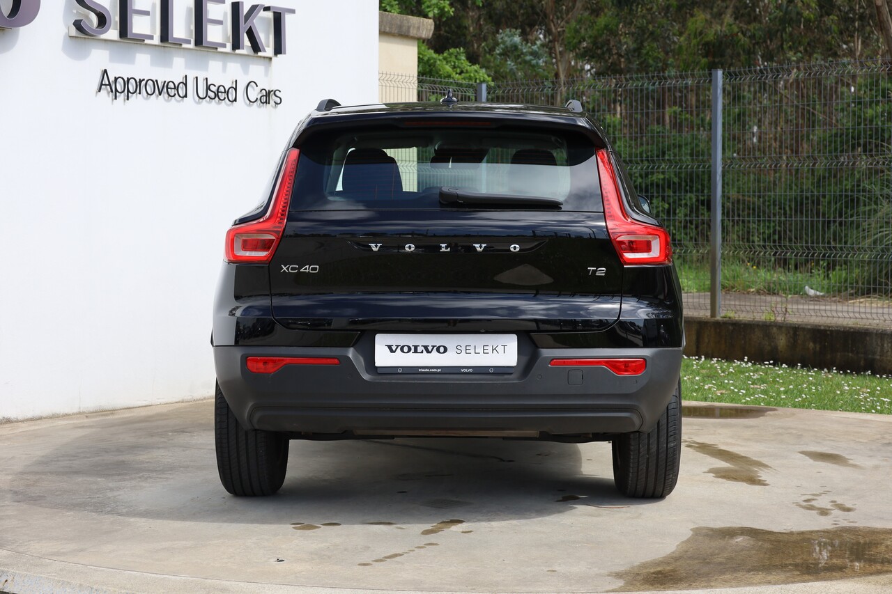 XC40 T2 Momentum Core