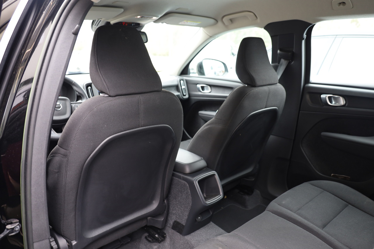 XC40 T2 Momentum Core