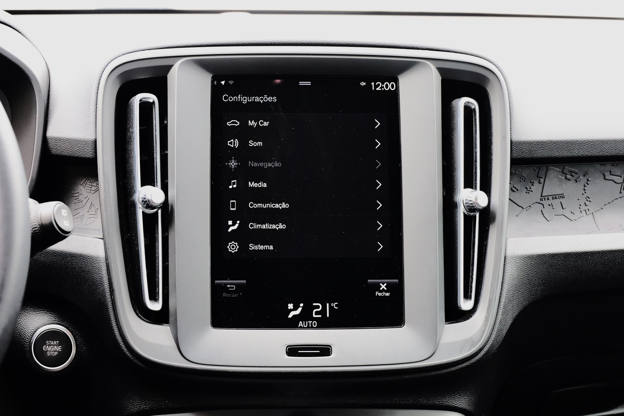 XC40 T2 Momentum Core