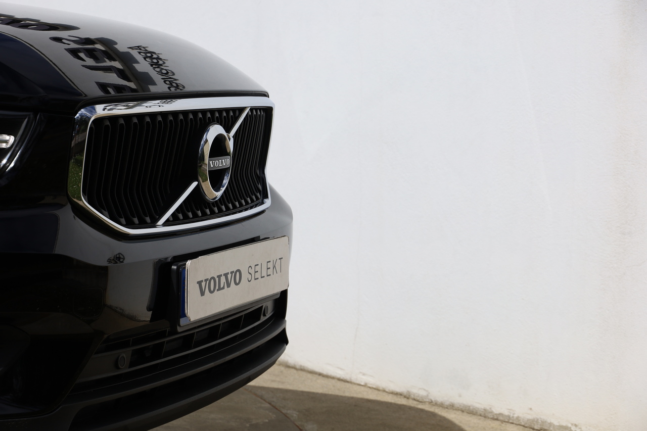 XC40 T2 Momentum Core