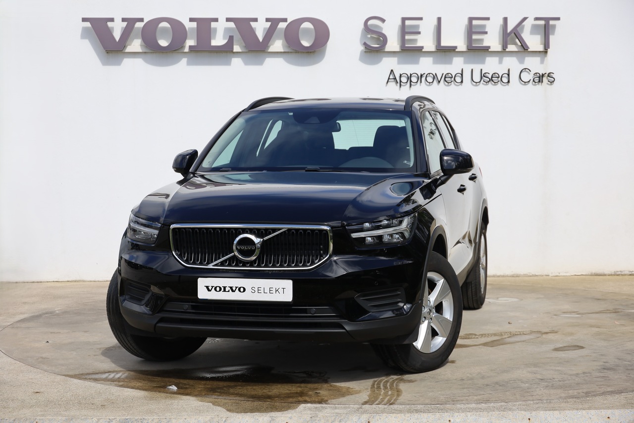 XC40 T2 Momentum Core