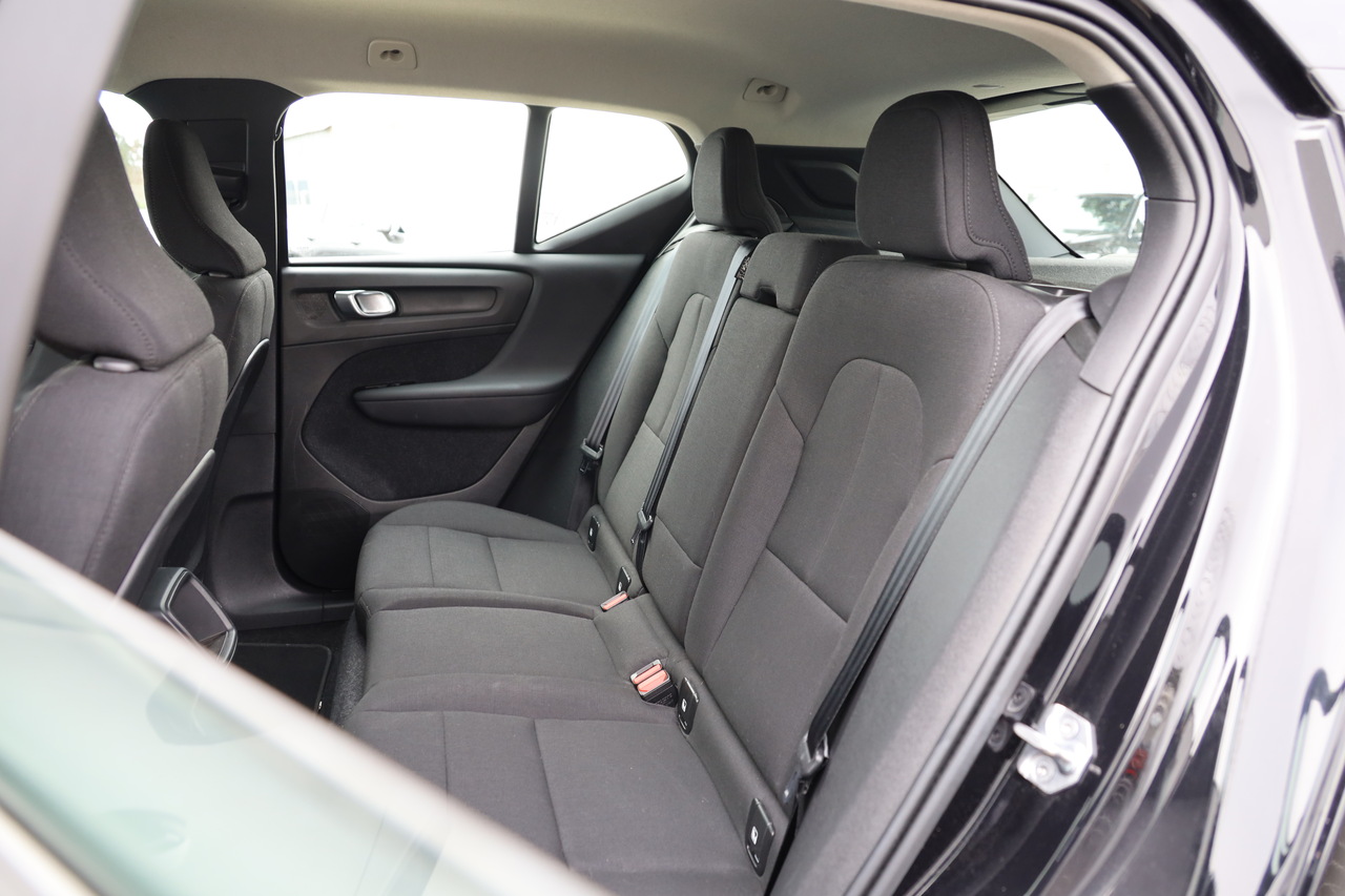XC40 T2 Momentum Core