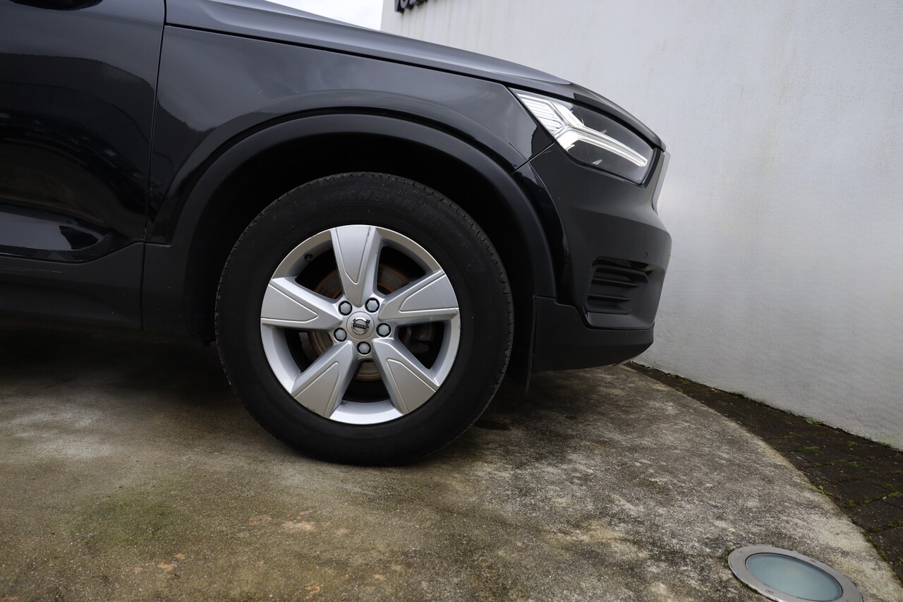 XC40 T2 Momentum Core