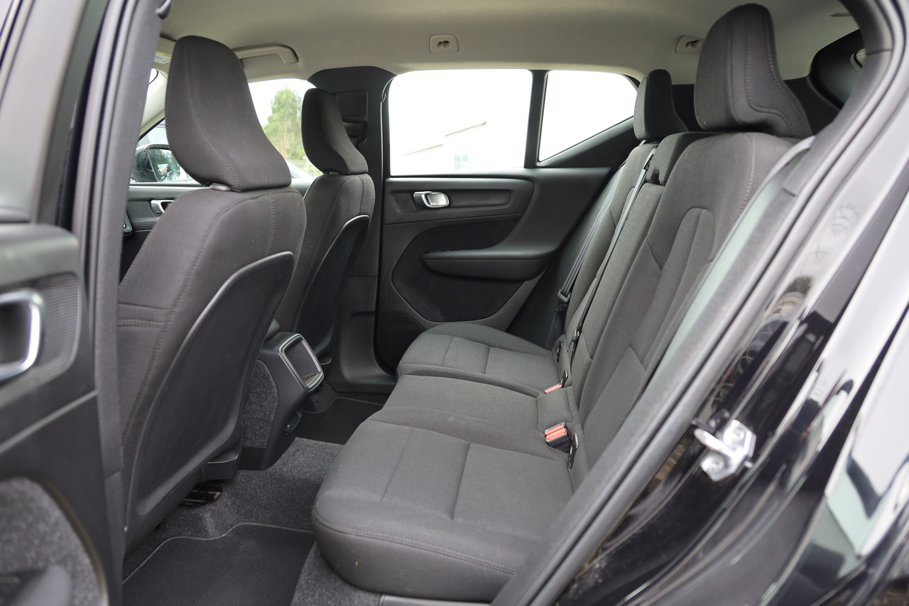 XC40 T2 Momentum Core