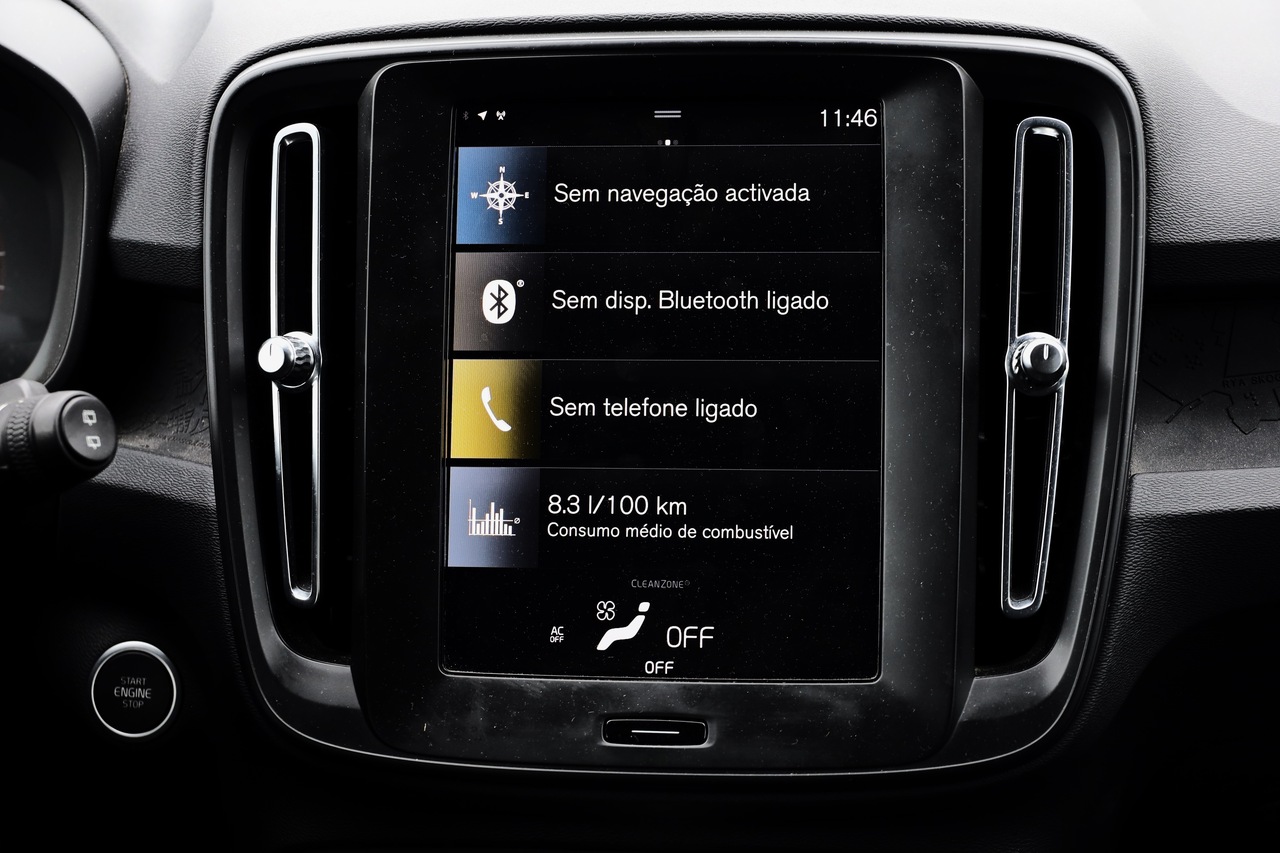 XC40 T2 Momentum Core