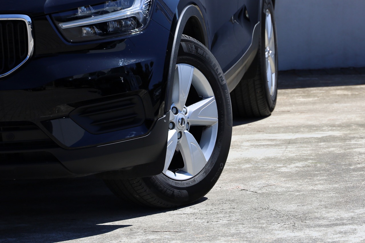 XC40 T2 Momentum Core