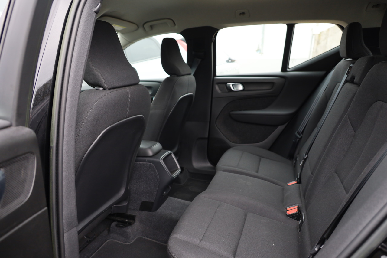 XC40 T2 Momentum Core