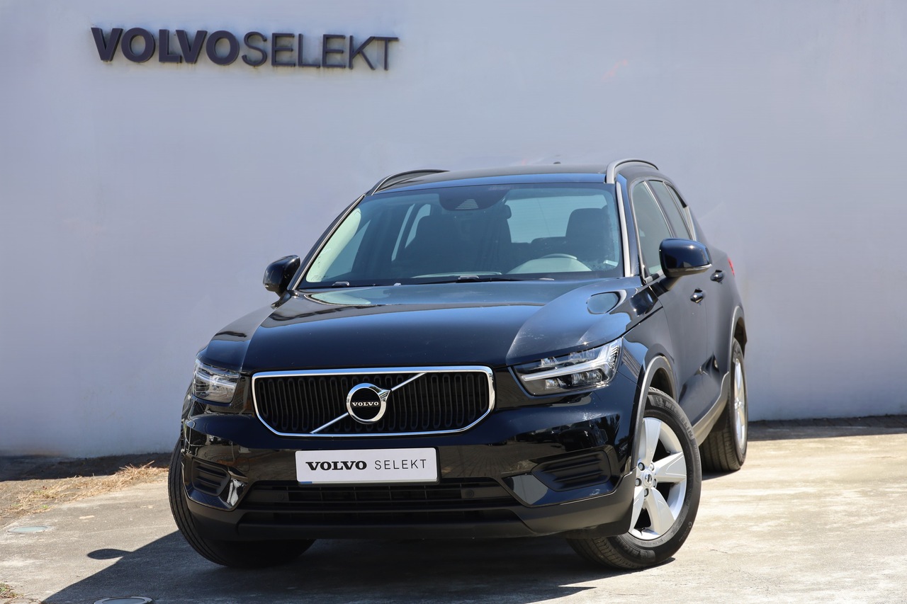 XC40 T2 Momentum Core