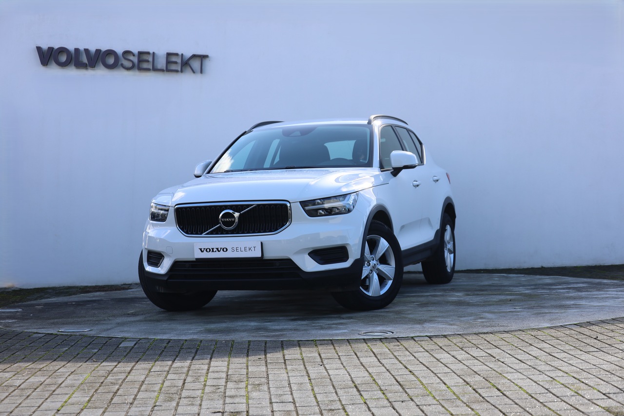 XC40 T2 Momentum Core