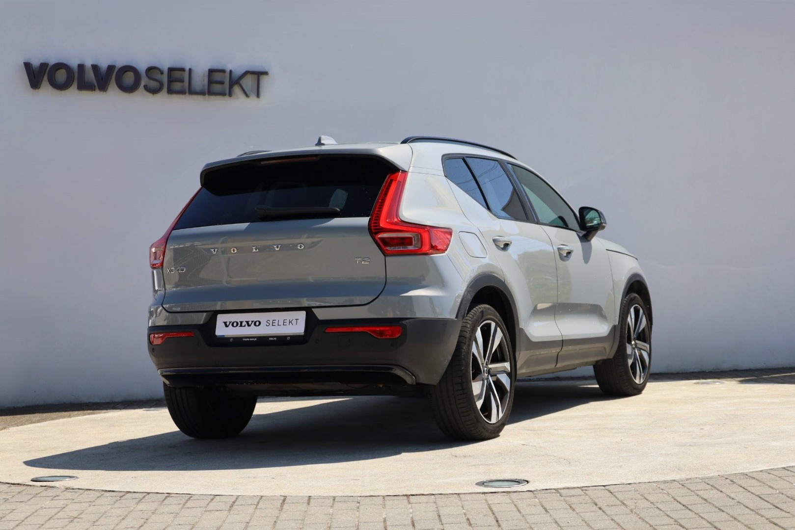 XC40 T2 Plus Dark Geart.