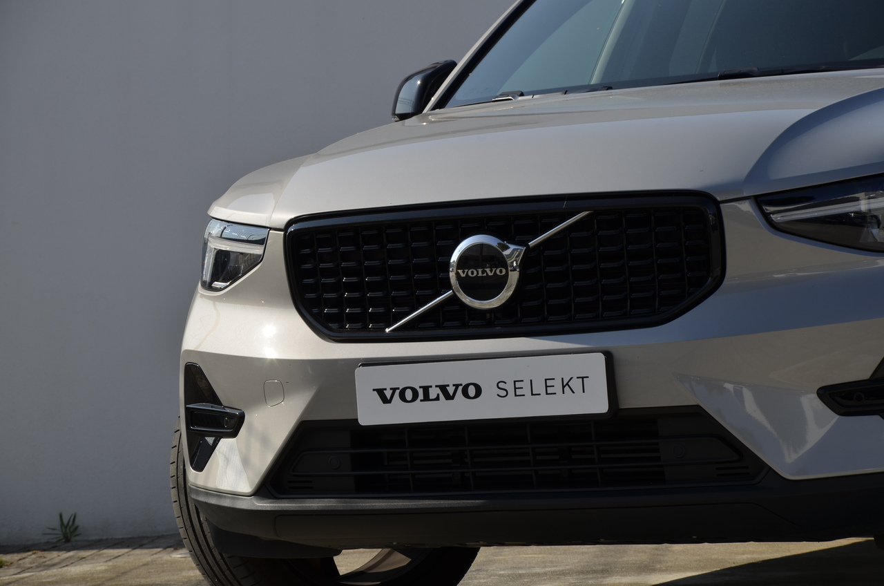 XC40 T2 Plus Dark Geart.