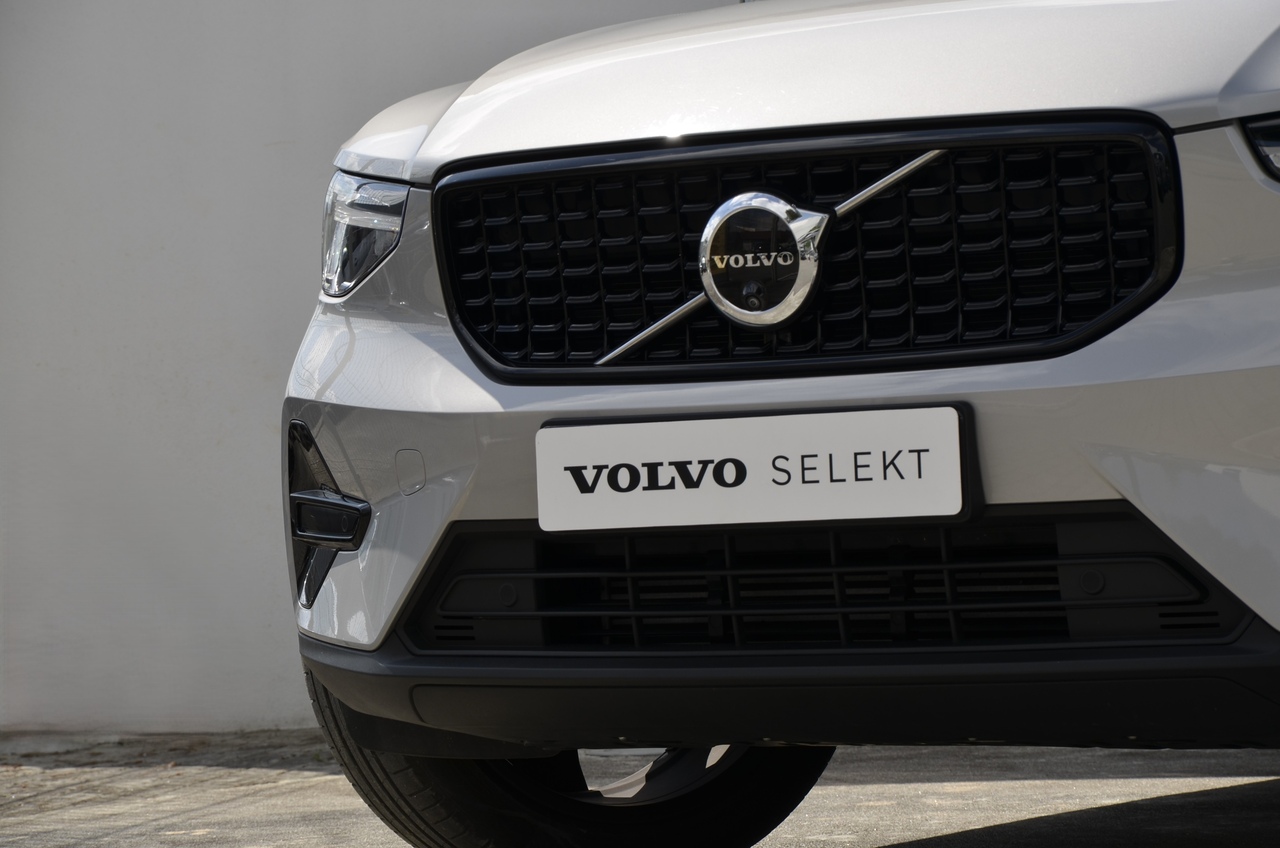 XC40 T2 Plus Dark Geart.