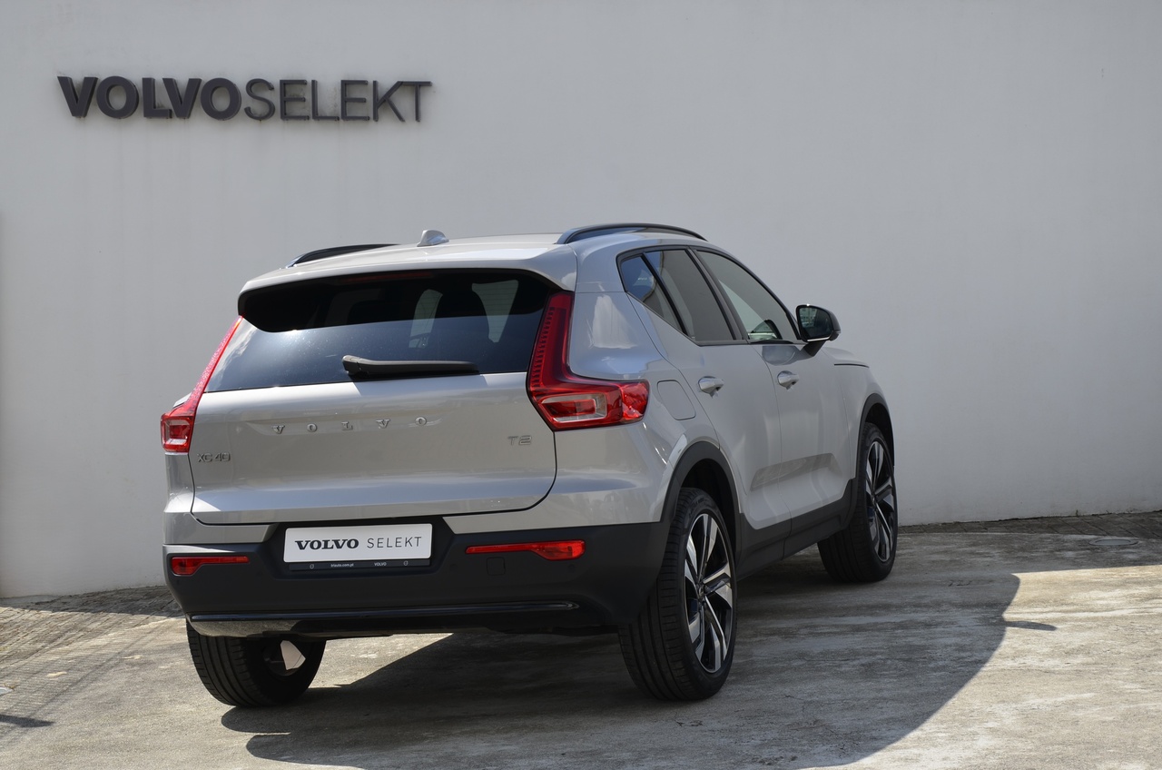 XC40 T2 Plus Dark Geart.