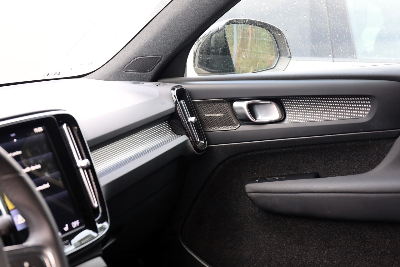 XC40 T2 Plus Dark Geart.