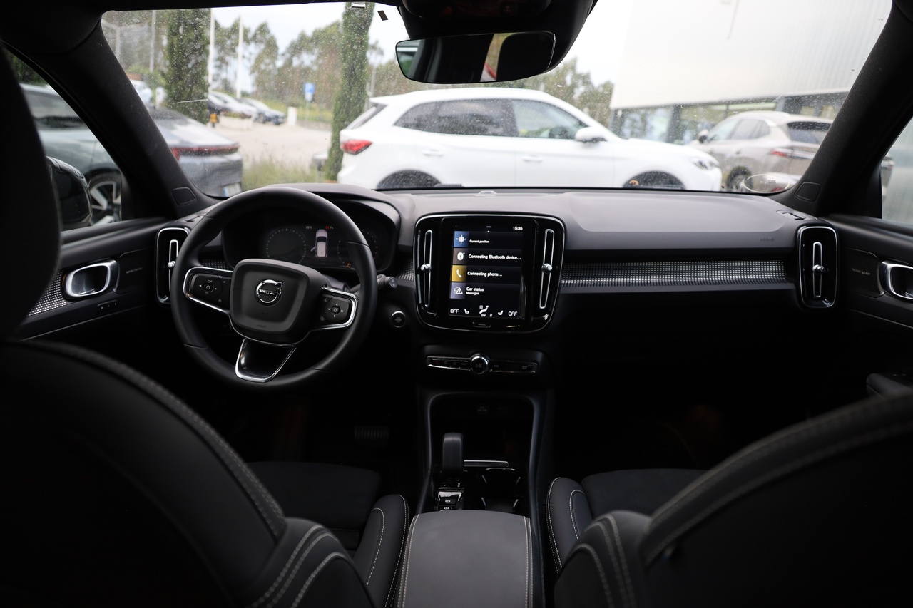 XC40 T2 Plus Dark Geart.