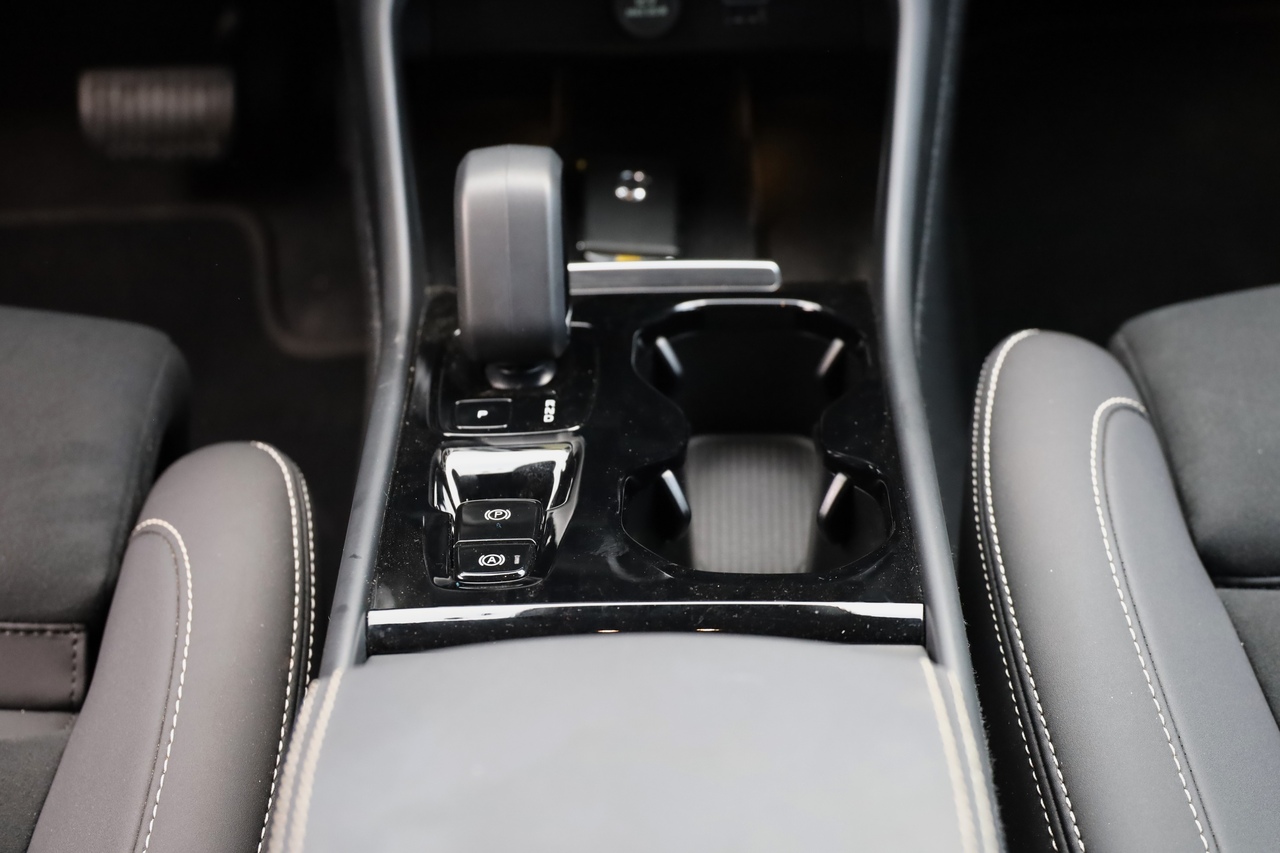 XC40 T2 Plus Dark Geart.