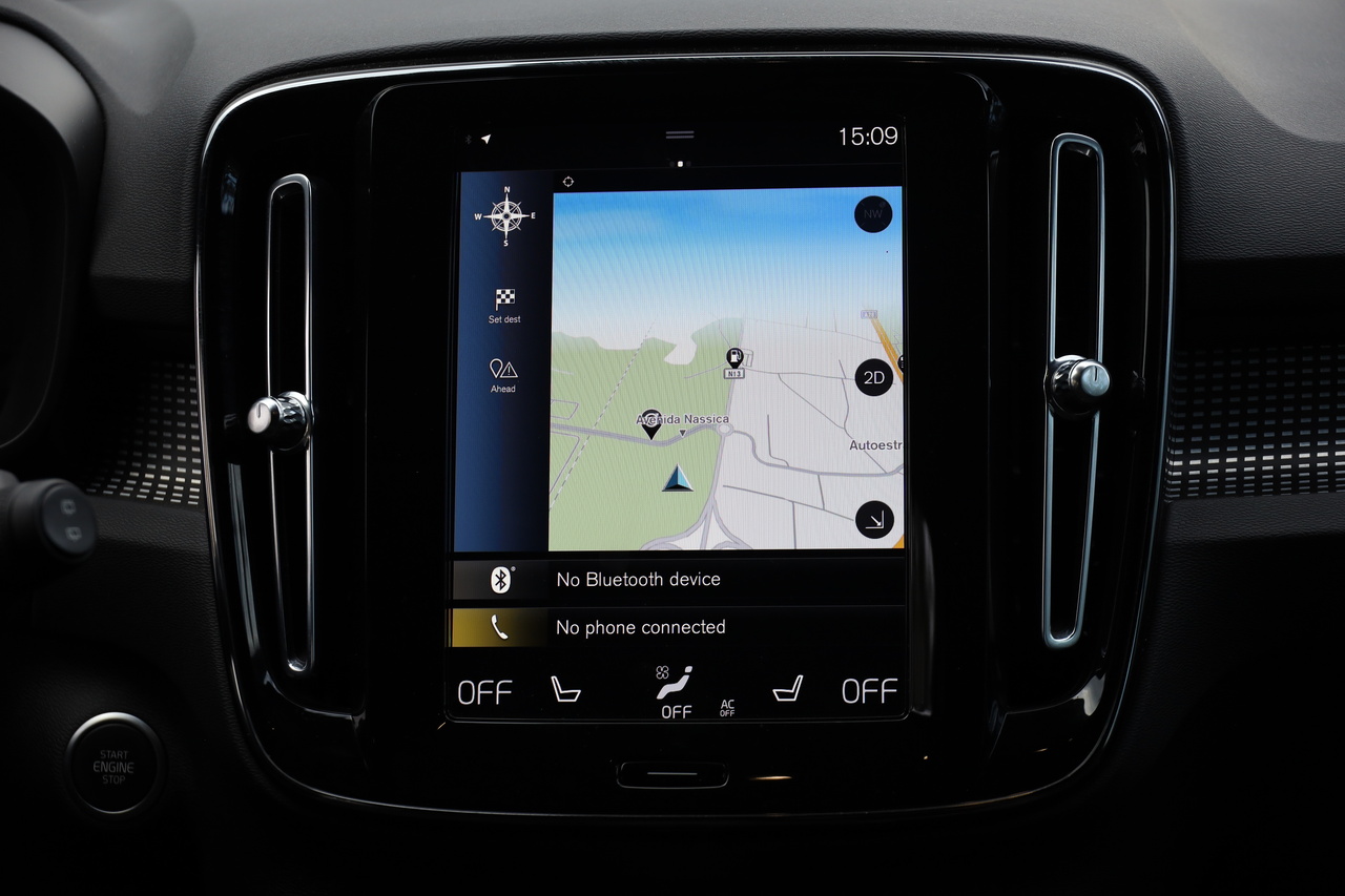 XC40 T2 Plus Dark Geart.