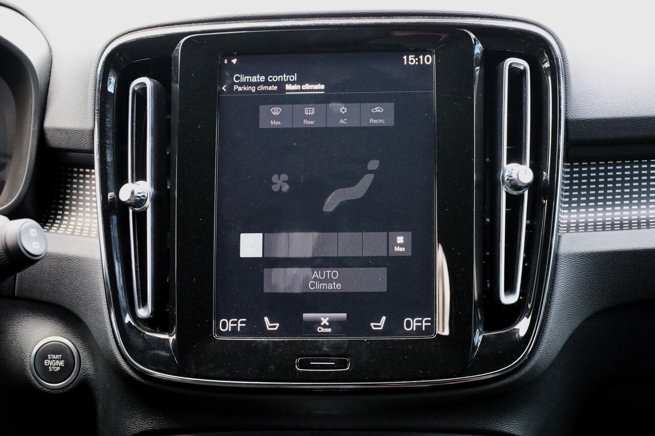 XC40 T2 Plus Dark Geart.