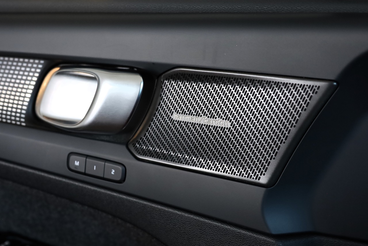 XC40 T2 Plus Dark