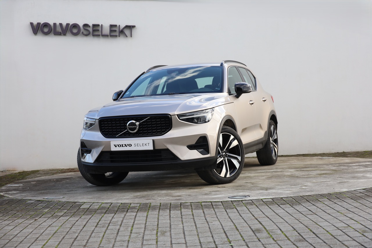 XC40 T2 Plus Dark