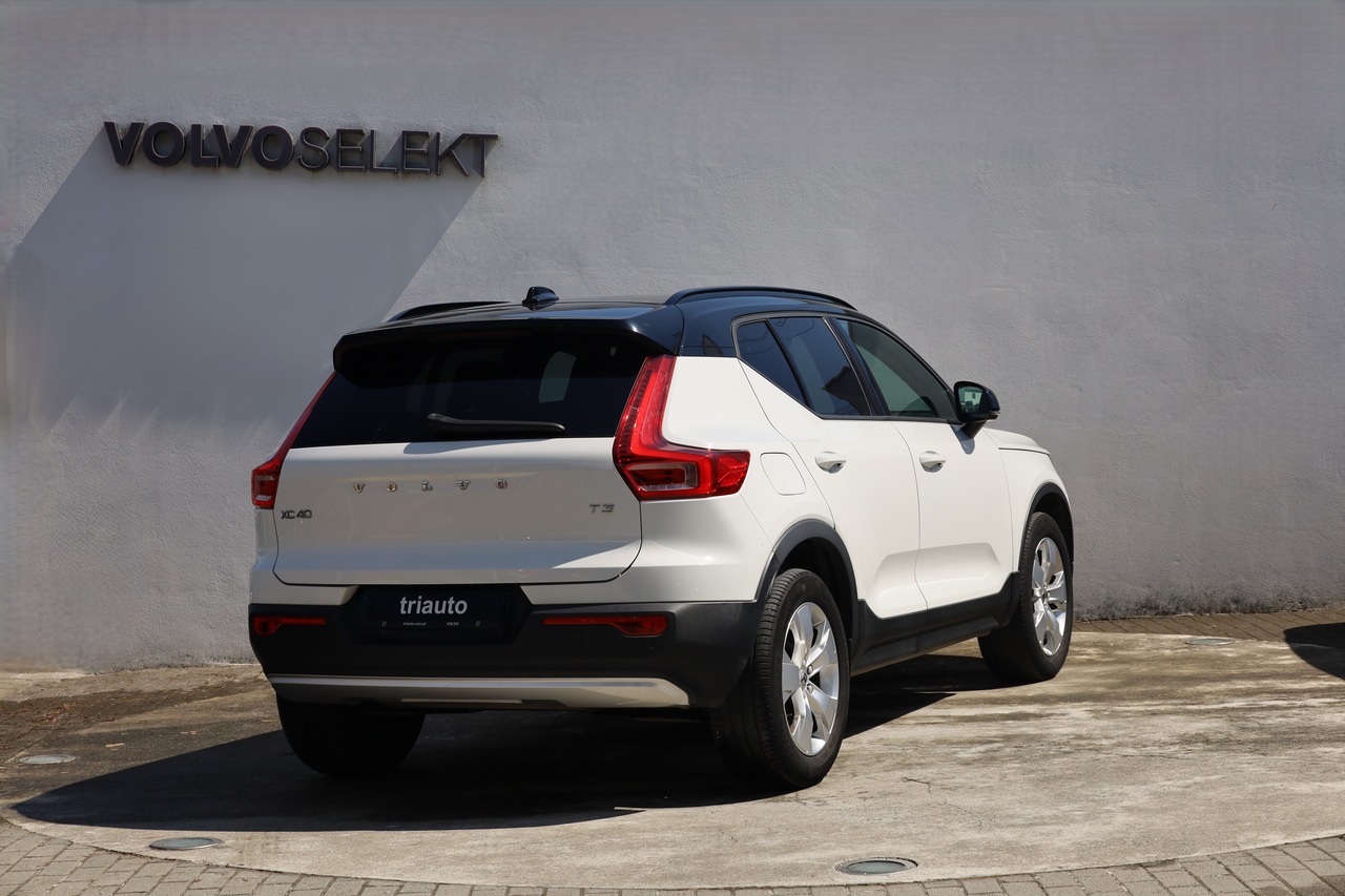 XC40 T3 Momentum