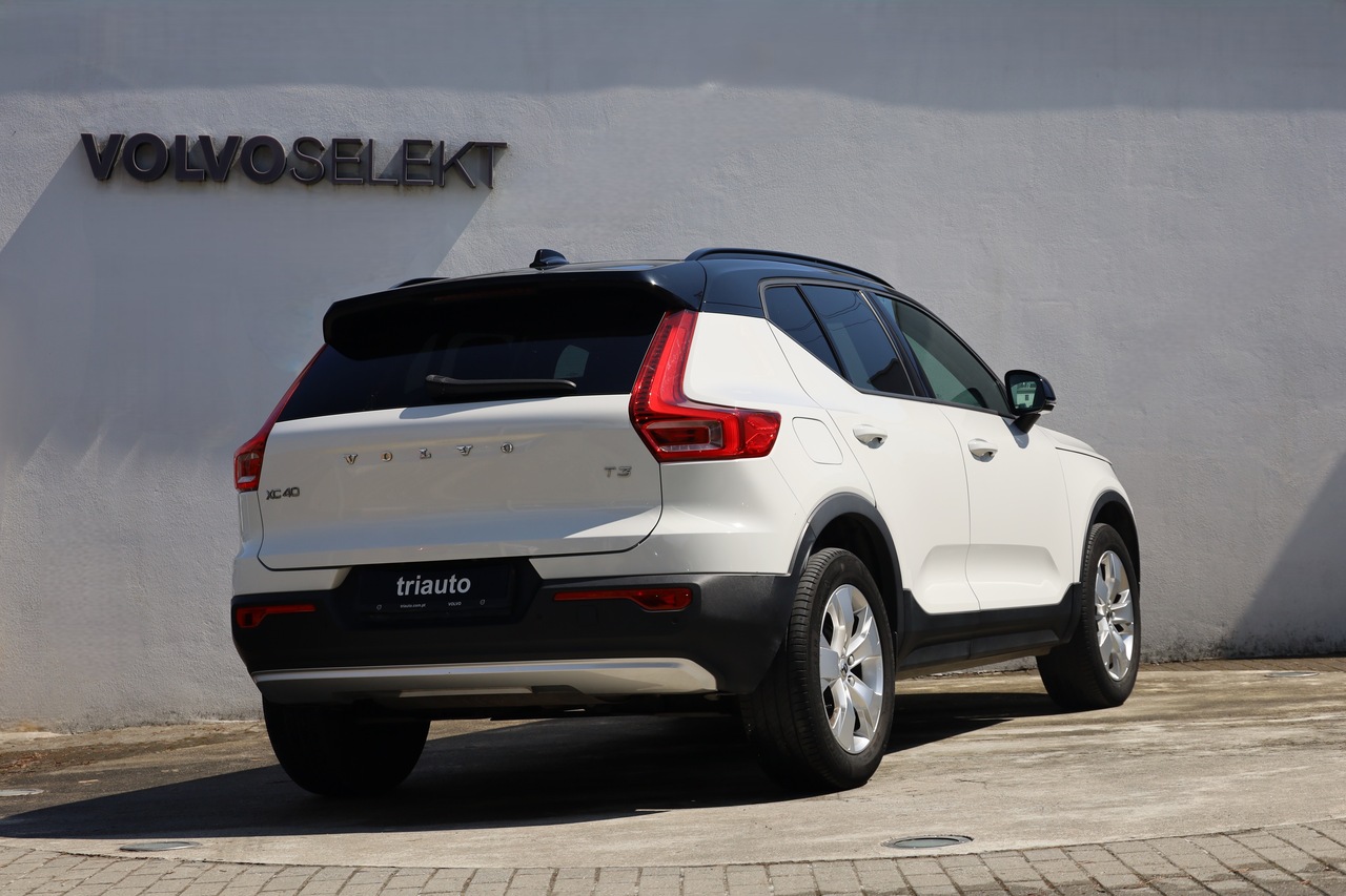 XC40 T3 Momentum