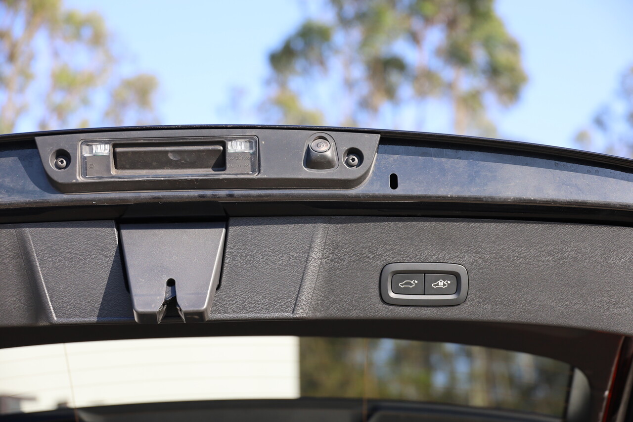 XC40 T4 Hibrido Plug-in Core Bright Geart.